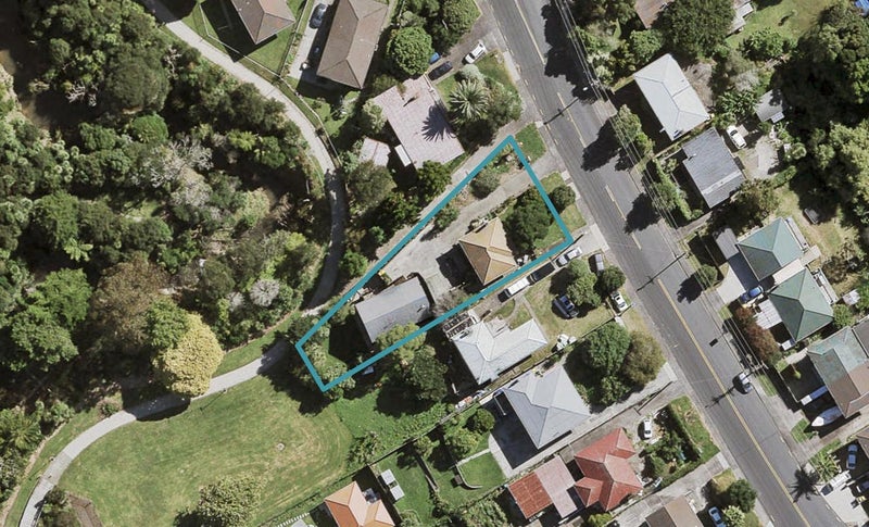 5 Sunnyside Road, Sunnyvale, Auckland - Carousel 1