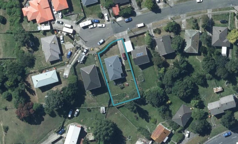15 Cumberland Grove, Cannons Creek, Porirua - Carousel 1