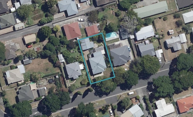 51 Brookfield Street, Hamilton East, Hamilton - Carousel 1