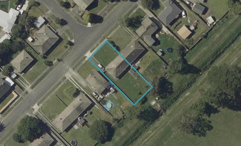 56 Ellesmere Crescent, Highbury, Palmerston North - Carousel 1