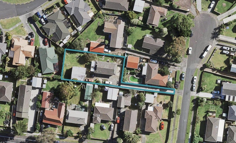 4 Crispian Place, Weymouth, Auckland - Carousel 1