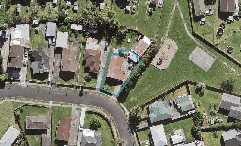 48 Convair Crescent, Mangere, Auckland - Carousel 1