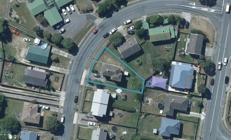 7 Kokiri Crescent, Waitangirua, Porirua - Carousel 1