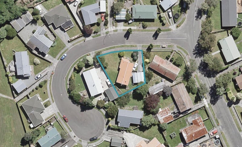 1 Tulsa Grove, Totara Park, Upper Hutt - Carousel 1