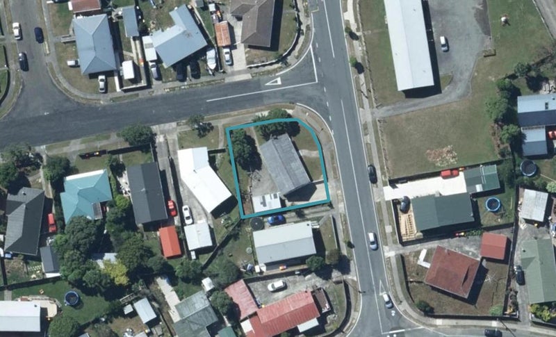 1 Beaumaris Crescent, Ascot Park, Porirua - Carousel 1
