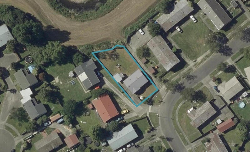 7 Charwell Place, Highbury, Palmerston North - Carousel 1