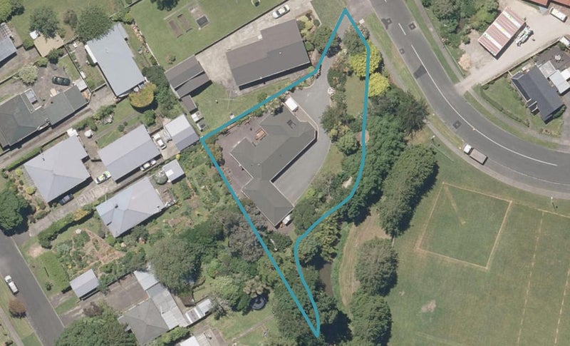 71 Raine Street, Whanganui East, Whanganui - Carousel 1