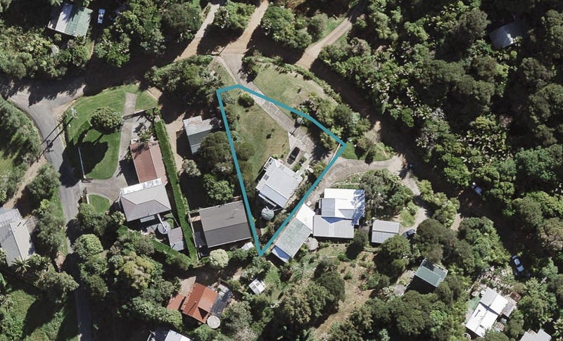 4 Hobson Terrace, Onetangi, Waiheke Island - Carousel 1