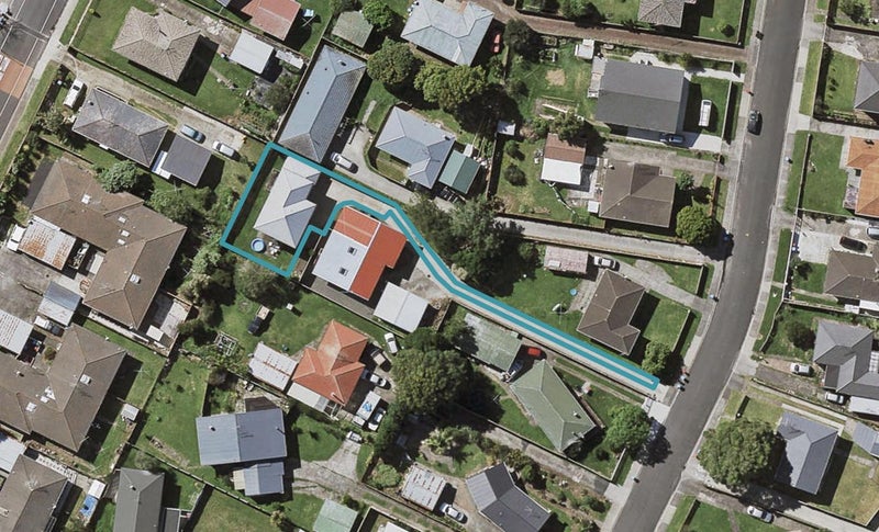 19A Rielly Place, Mount Wellington, Auckland - Carousel 1