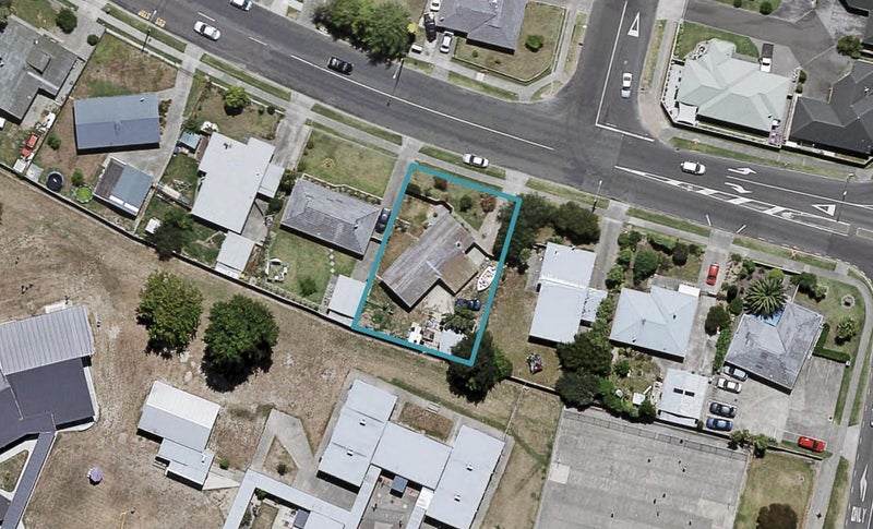 7 Coventry Avenue, Tamatea, Napier - Carousel 1