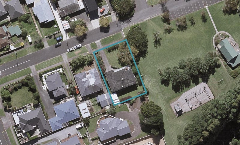 8 Pukaka Street, Strandon, New Plymouth - Carousel 1
