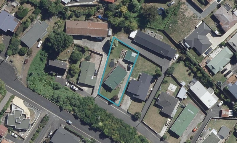 22 Carey Street, Maeroa, Hamilton - Carousel 1