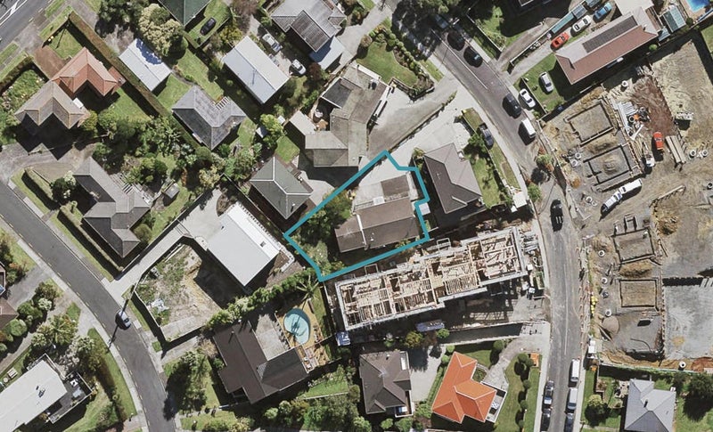 60 Potter Avenue, Northcote, Auckland - Carousel 1