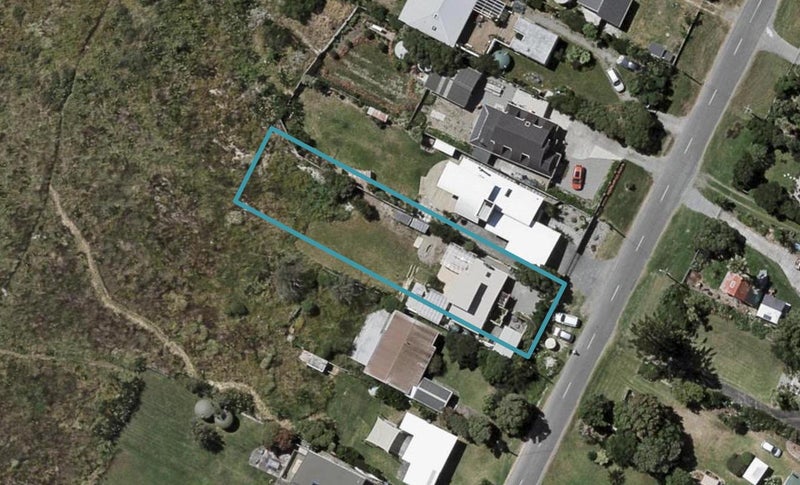 15 Rodney Avenue, Te Horo Beach - Carousel 1
