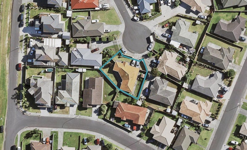 11 Brook Haven Rise, Clendon Park, Auckland - Carousel 1