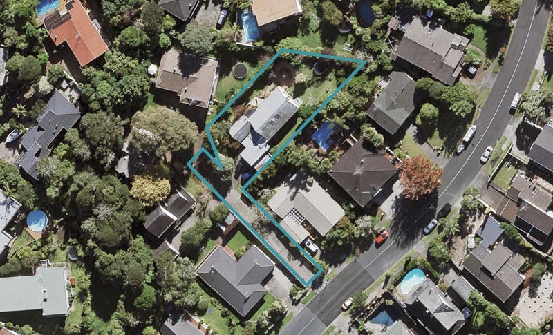 96 Porritt Avenue, Chatswood, Auckland - Carousel 1