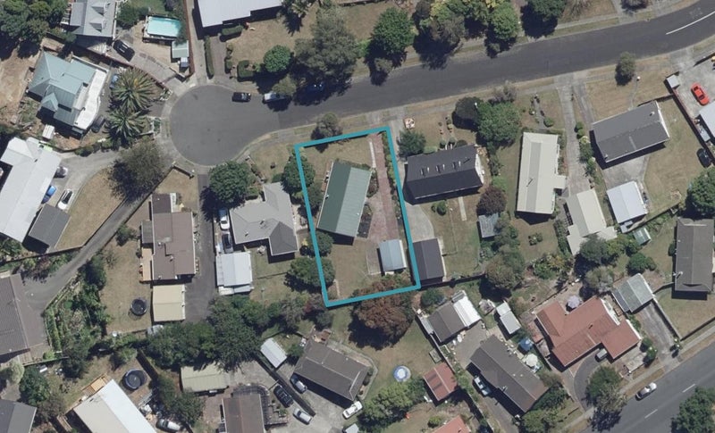 9 Nikau Place, Pukete, Hamilton - Carousel 1