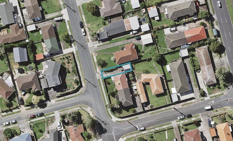 6/39 Dale Crescent, Pakuranga, Auckland - Carousel 1