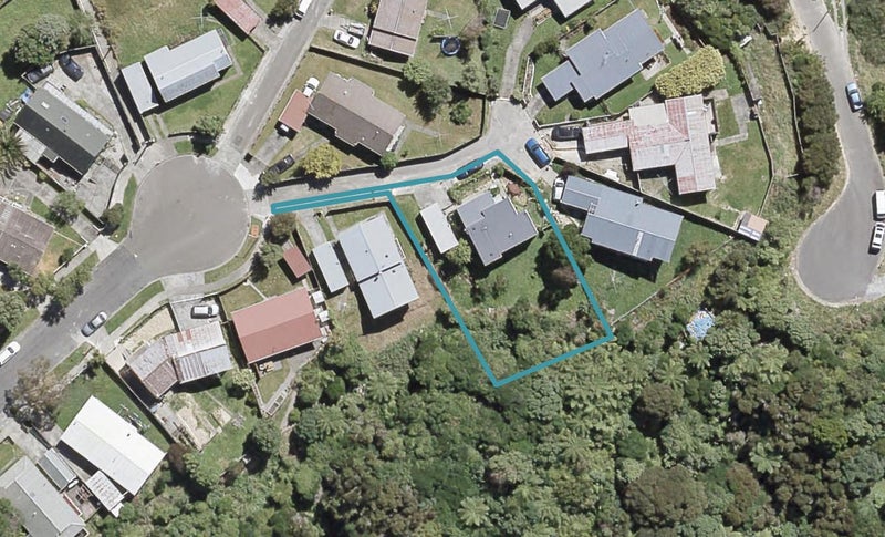 20 Clapham Grove, Stokes Valley, Lower Hutt - Carousel 1