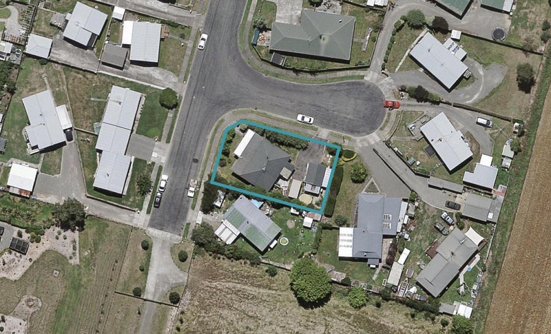 15 Blundell Avenue, Waipukurau, Waipukurau - Carousel 1