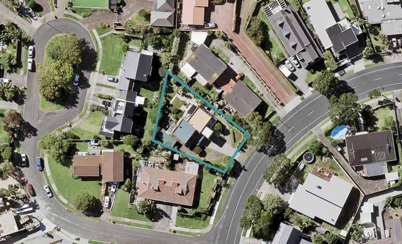 26A Bramley Drive, Farm Cove, Auckland - Carousel 1