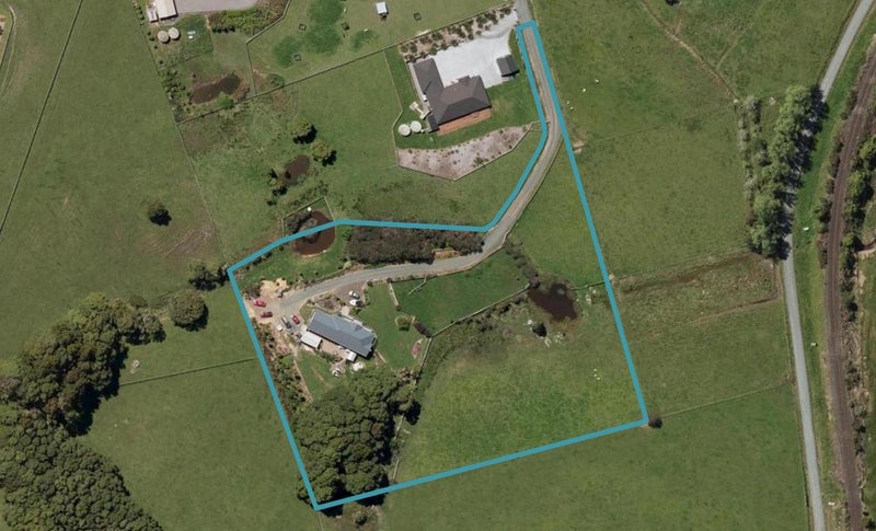 634 Crane Road, Kamo - Carousel 1