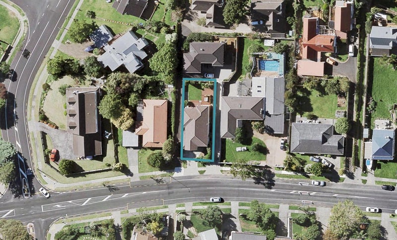 48 Gills Road, Bucklands Beach, Auckland - Carousel 1