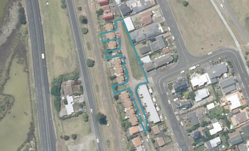 2/198 Charles Street, Westshore, Napier - Carousel 1