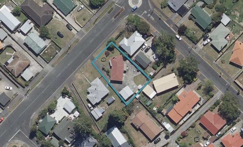 19 Pine Avenue, Bader, Hamilton - Carousel 1