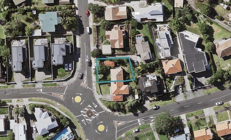 35 Kurahaupo Street, Orakei, Auckland - Carousel 1