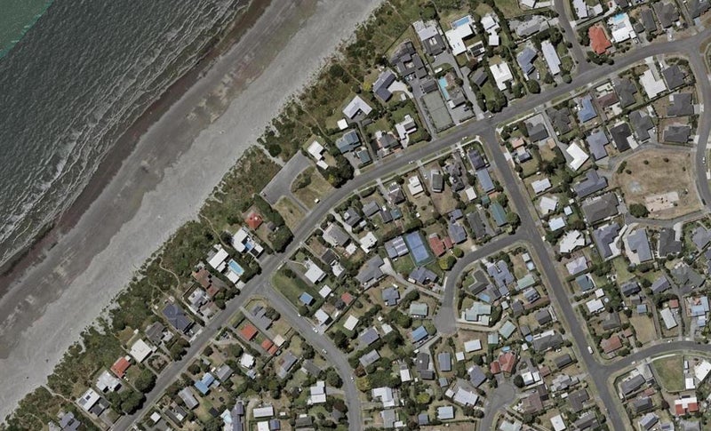 108 Field Way, Waikanae Beach, Waikanae - Carousel 1