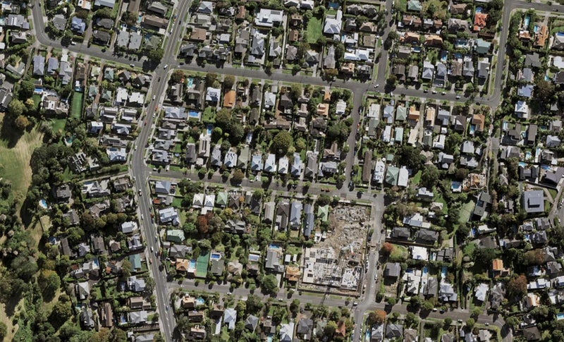 16 Ara Street, Remuera, Auckland - Carousel 1