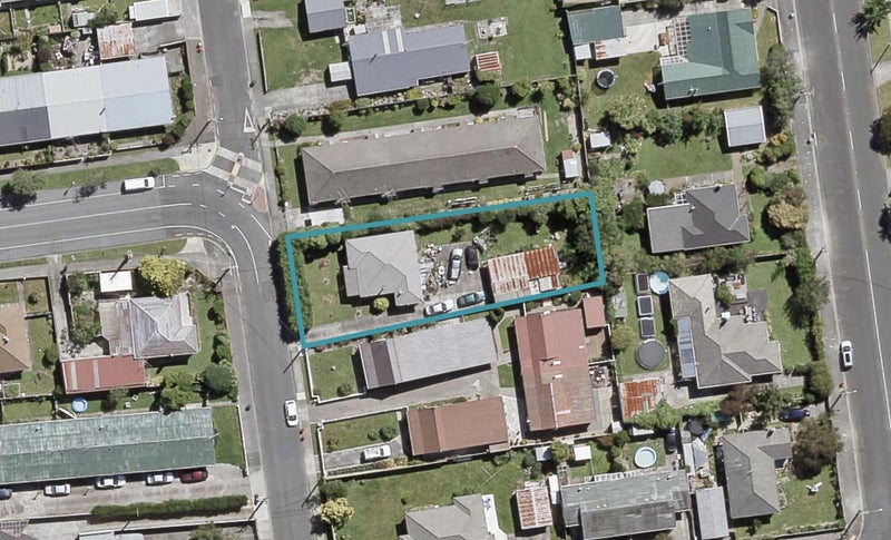 30 Ebdentown Street, Ebdentown, Upper Hutt - Carousel 1