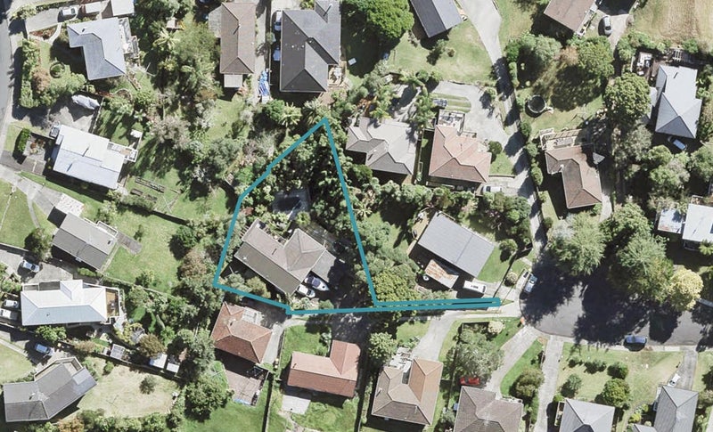 45 Holt Avenue, Torbay, Auckland - Carousel 1