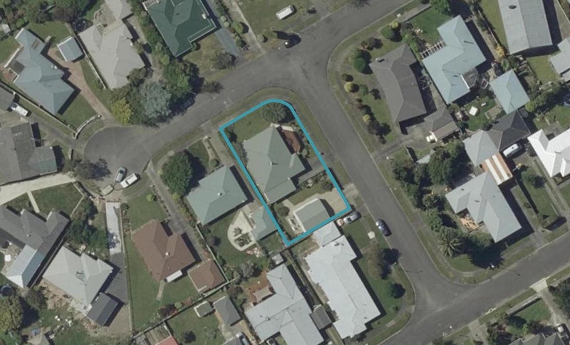 2 Anglesey Place, Awapuni, Palmerston North - Carousel 1
