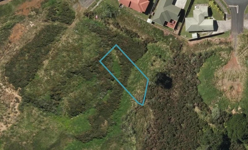 13 Sawgrass Rise, Te Kamo, Whangārei - Carousel 1