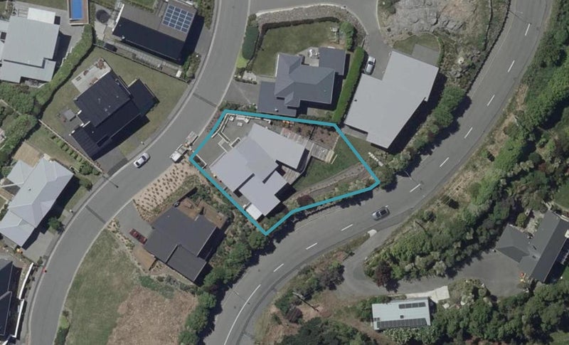 6 Old Barrow Heights, Huntsbury, Christchurch - Carousel 1