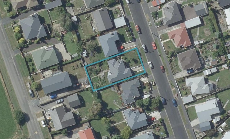 29 Elwyn Crescent, Green Island, Dunedin - Carousel 1