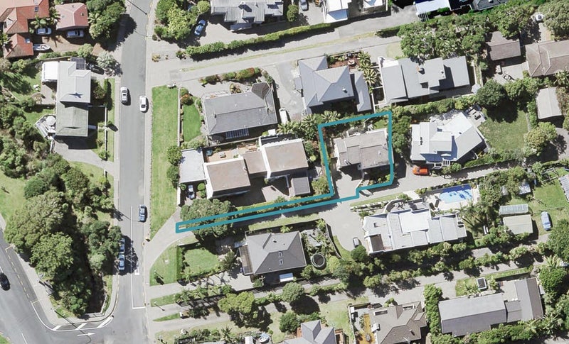 9A Huntly Road, Campbells Bay, Auckland - Carousel 1