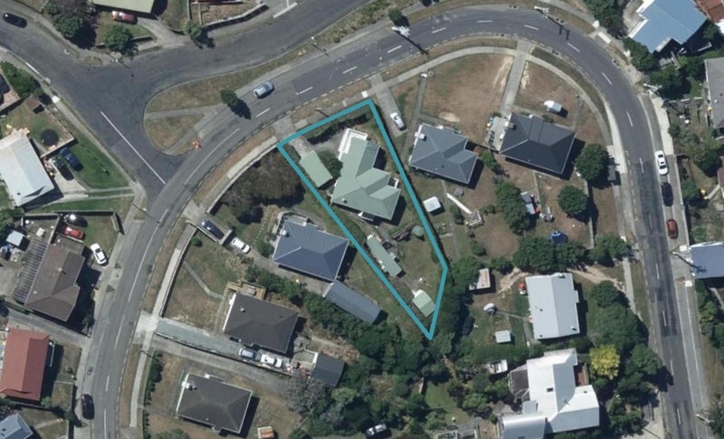 53 Pikarere Street, Titahi Bay, Porirua - Carousel 1