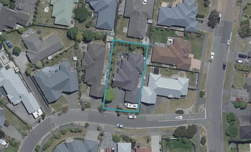 4 Evergreen Place, Parklands, Christchurch - Carousel 1