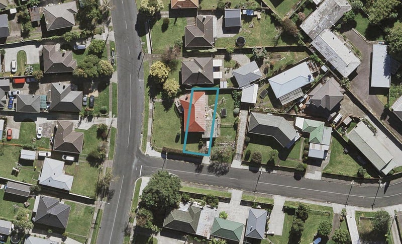 2/57 Landon Avenue, Māngere East, Auckland - Carousel 1