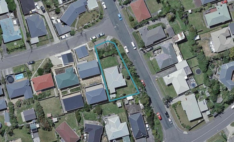 1 Balmain Street, Newlands, Wellington - Carousel 1