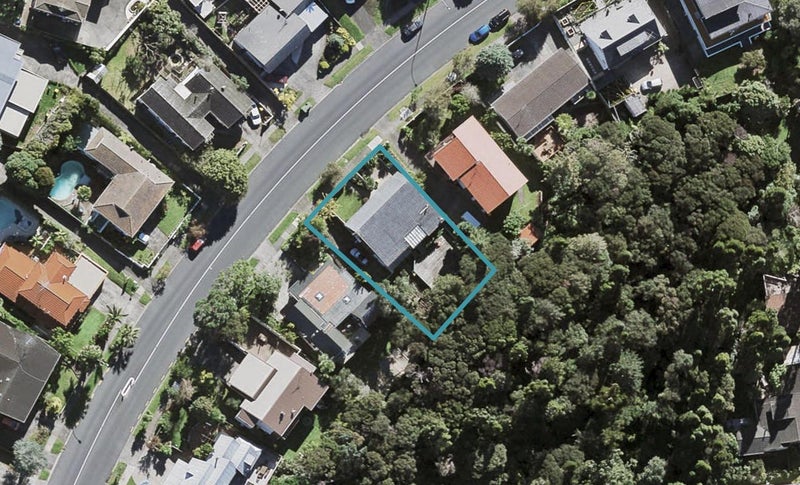 68 Chelsea View Drive, Chatswood, Auckland - Carousel 1