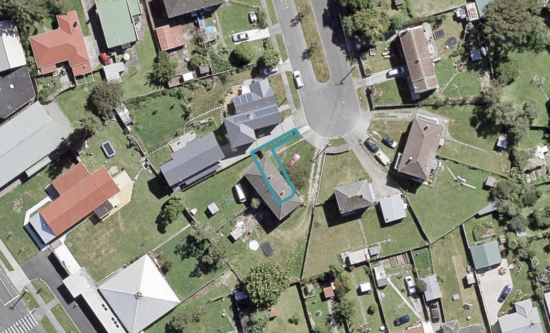 1/7 Bertram Grove, Naenae, Lower Hutt - Carousel 1