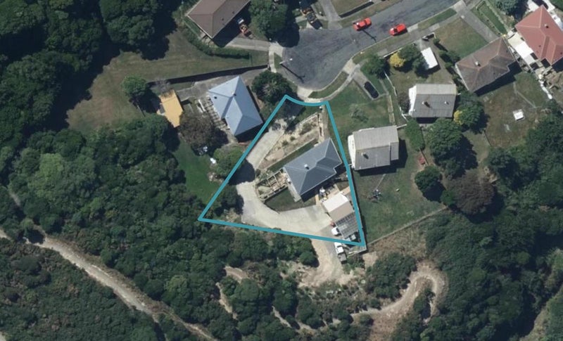 21 Aparangi Crescent, Elsdon, Porirua - Carousel 1