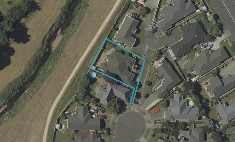 17 Rothesay Place, Highbury, Palmerston North - Carousel 1