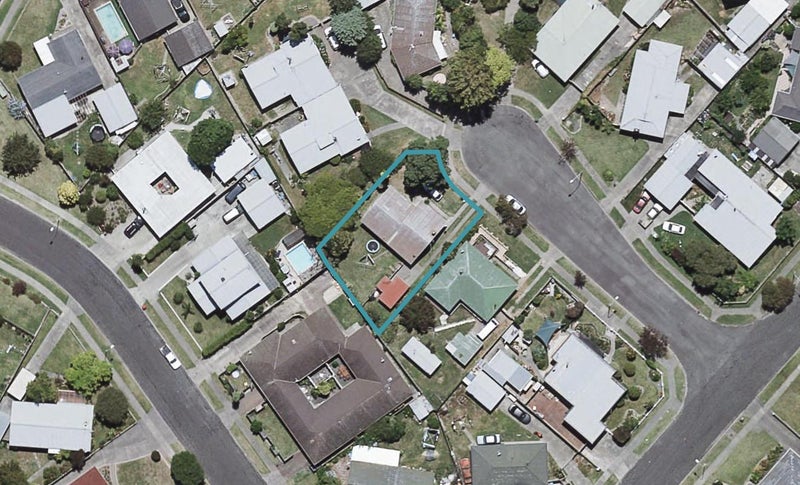 5 Tyrone Place, Tamatea, Napier - Carousel 1