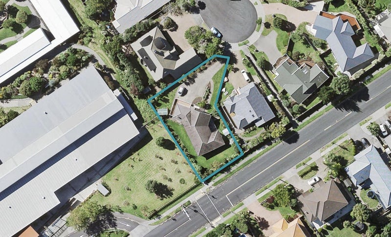 11 Alf Place, Somerville, Auckland - Carousel 1