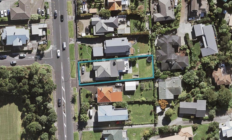 151 Birkenhead Avenue, Birkenhead, Auckland - Carousel 1